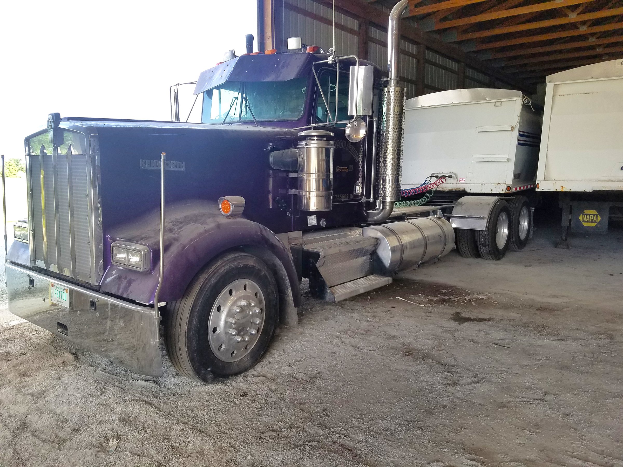 Property photo 11 - FARM EQUIPMENT RETIREMENT AUCTION IN WABASH COUNTY, INDIANA